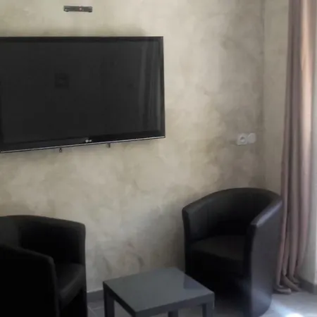 Oda ve Kahvaltı D'hotes Du Villaret 3*